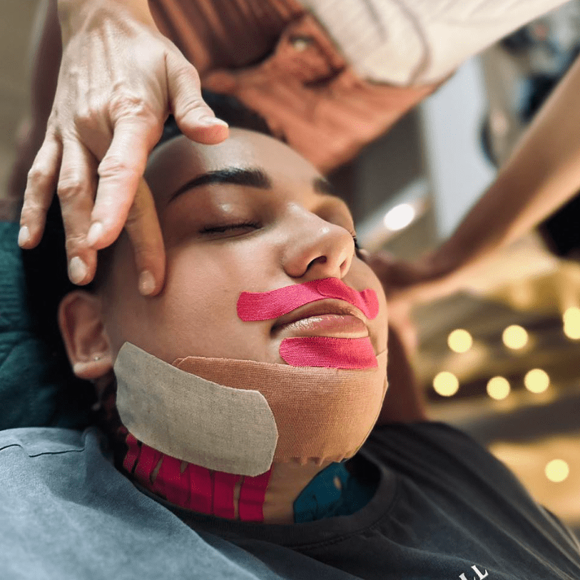 Kinesiotaping twarzy i beauty face taping w Bielsku-Białej